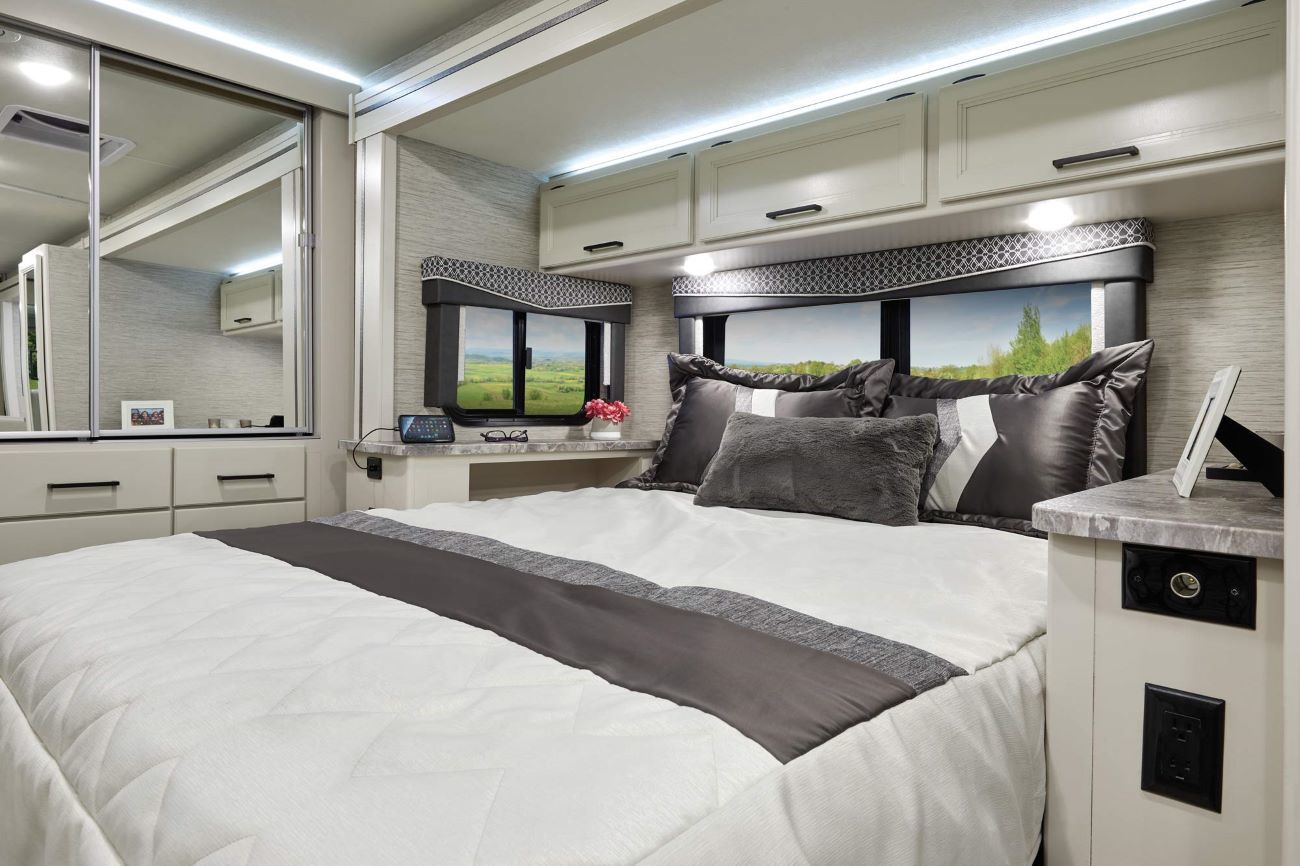 Thor Motor Coach Updates Axis, Vegas Interiors for 2021 RV News