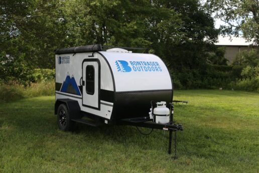 A picture of the 10Rok travel trailer.