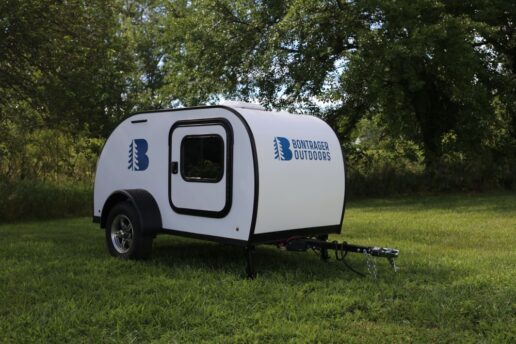 A picture of the 7Rod travel trailer.