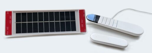 Auto Motion Shade's SSM350 solar panel and remote.