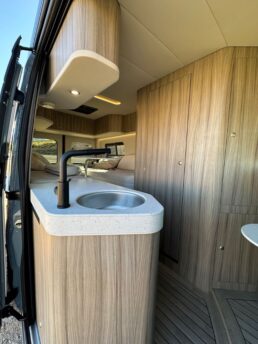 A picture of the Innova Roadtrip 595L kitchen.